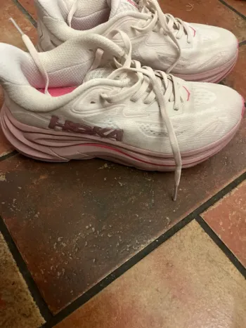 Used Hoka Clifton 10 bike — image 10 of 11