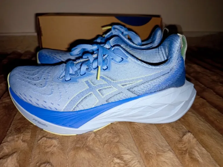 Gebrauchtes Asics Novablast 4 bike — Bild 10 von 13