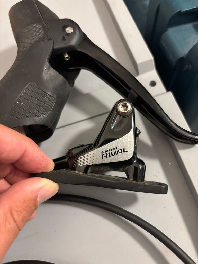 Brugt Sram Rival 1 DoubleTap Shifter/Brake Set 2024 bike — billede 2 af 9