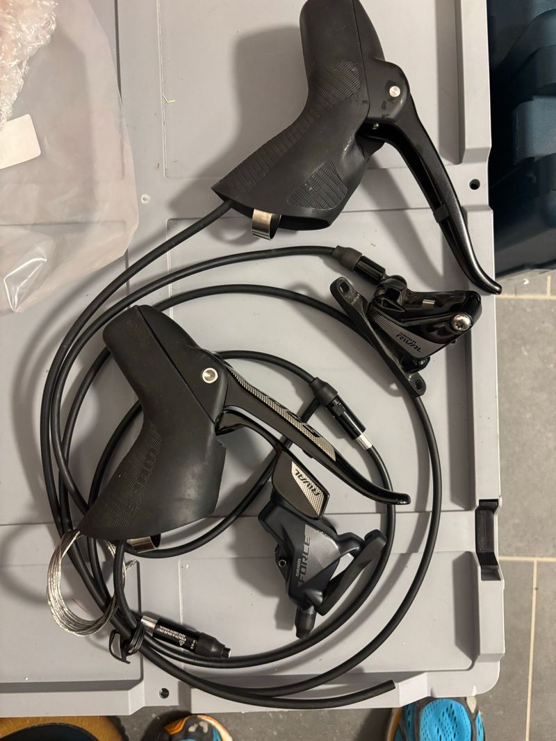 Used Sram Rival 1 DoubleTap Shifter/Brake Set 2024 Brakes