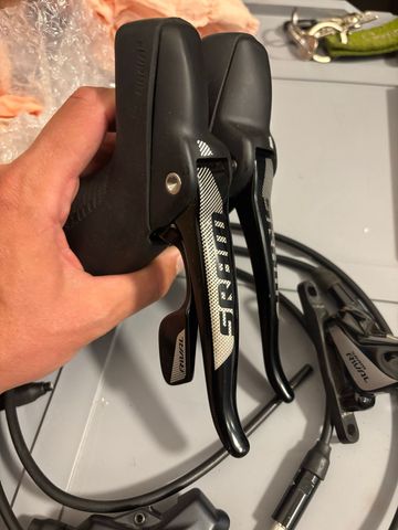Brugt Sram Rival 1 DoubleTap Shifter/Brake Set 2024 bike — billede 4 af 9