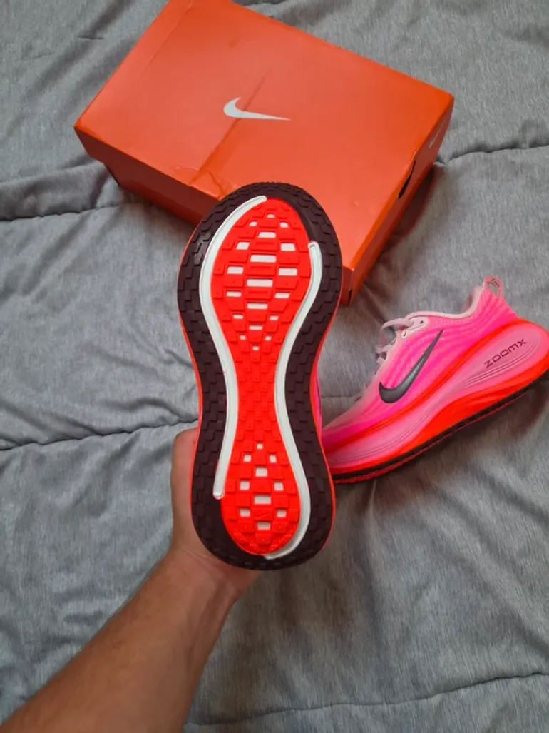 Hyper Nike Zoom Vomero Plus bike d'occasion — image 8 sur 8