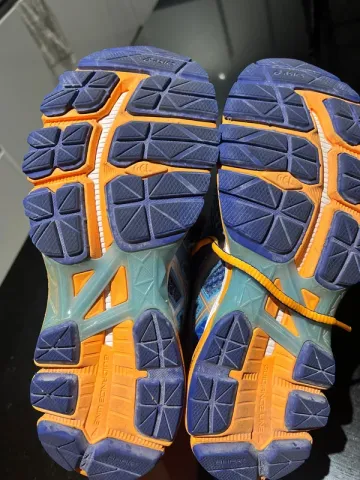 Used Asics Baskets bike — image 7 of 7