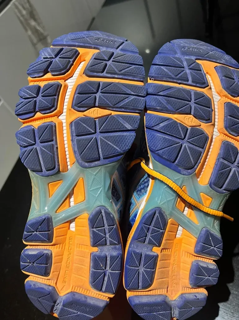 Used Asics Baskets bike — image 7 of 7
