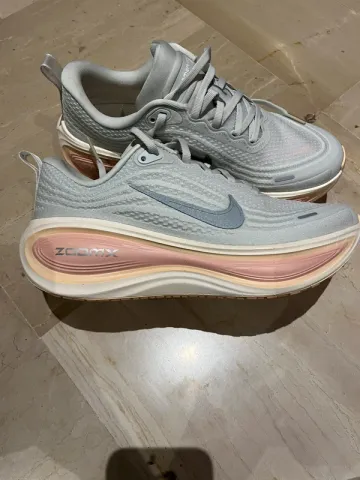 Used Orange Vomero Plus Running Shoes