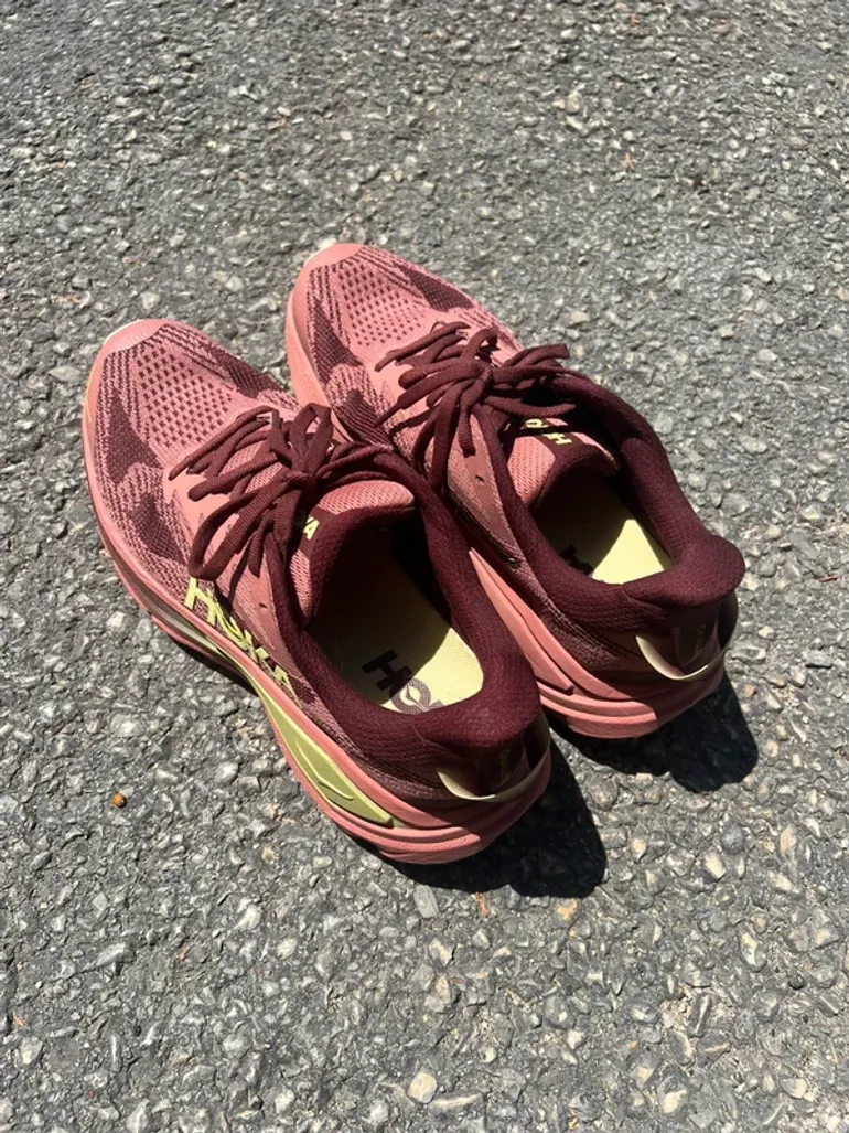 Used Hoka Challenger 8 bike — image 3 of 4