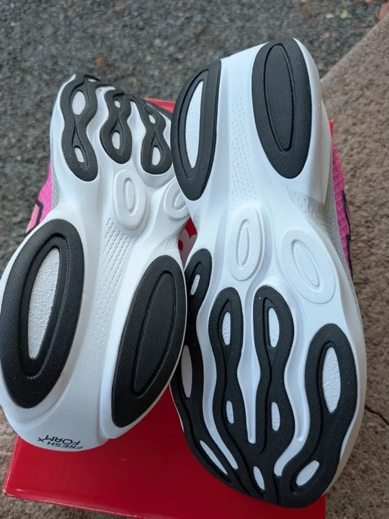 Used New Balance Ellipse v1 bike — image 5 of 6
