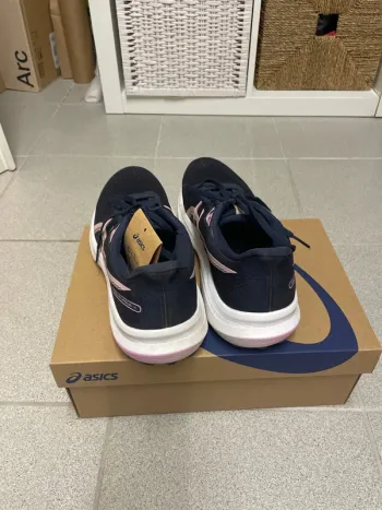 Używany Asics Gel-Pursue 11 bike — zdjęcie 3 z 4