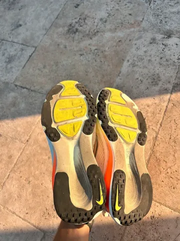 Used Nike Vomero 18 bike — image 6 of 7
