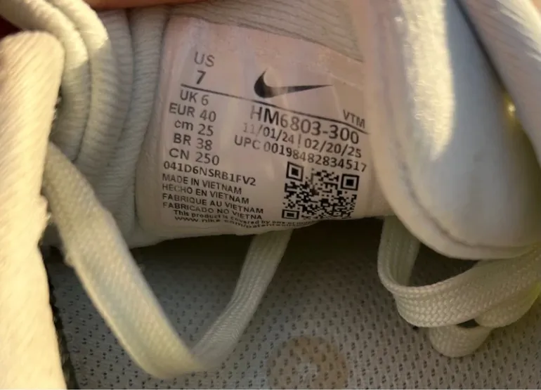 Used Nike Vomero 18 bike — image 7 of 7