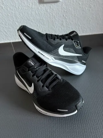 Used Pegasus Nike Air Zoom 41 Running Shoes