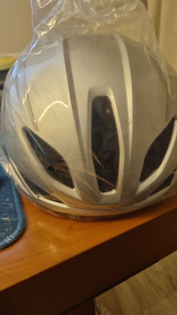 Used MET Casco Helmet 2025 bike — image 4 of 4