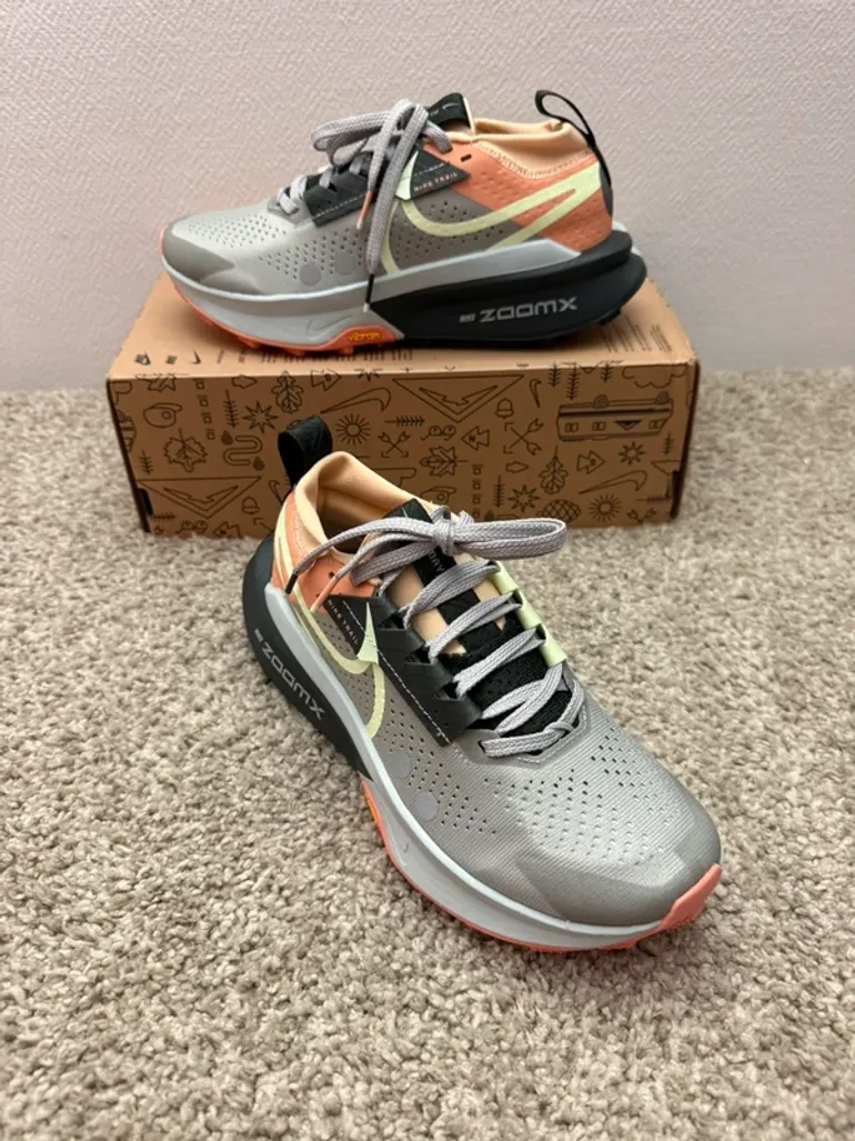 Used Nike ZoomX Zegama Trail bike — image 5 of 7