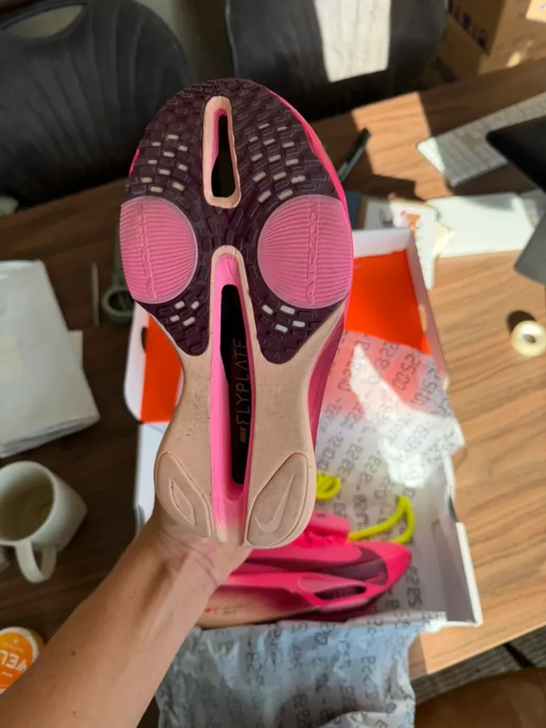 Used Nike Air Zoom Alphafly Next% 3 bike — image 3 of 11