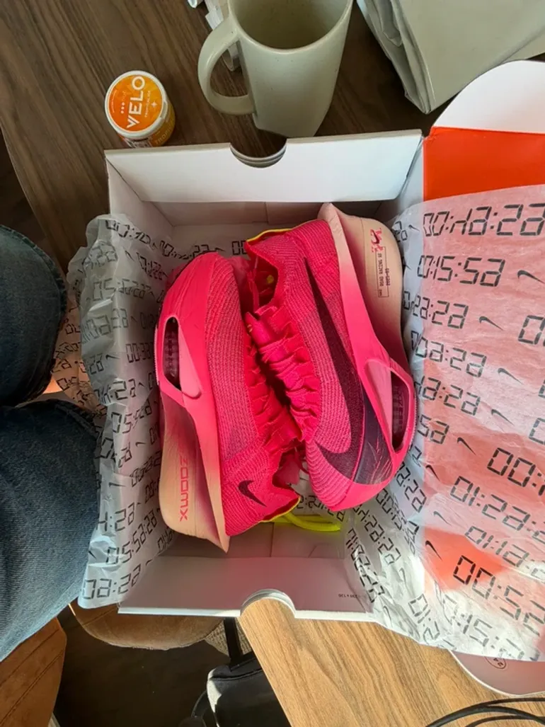 Used Nike Air Zoom Alphafly Next% 3 bike — image 10 of 11