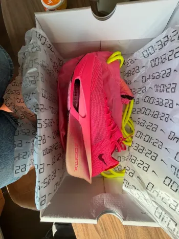 Used Nike Air Zoom Alphafly Next% 3 bike — image 7 of 11
