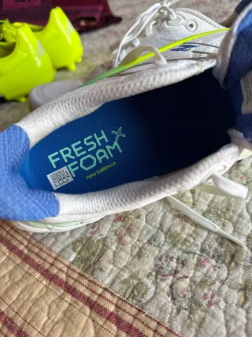 Used New Balance Fresh Foam bike — image 5 of 9