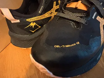 Used Asics Running Shoes bike — image 12 of 15