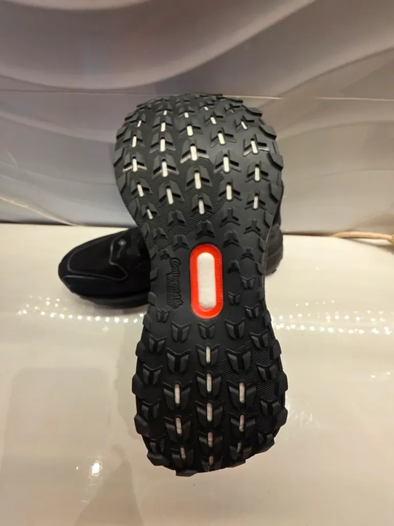 Used Adidas Ultraboost 5 GTX bike — image 9 of 10