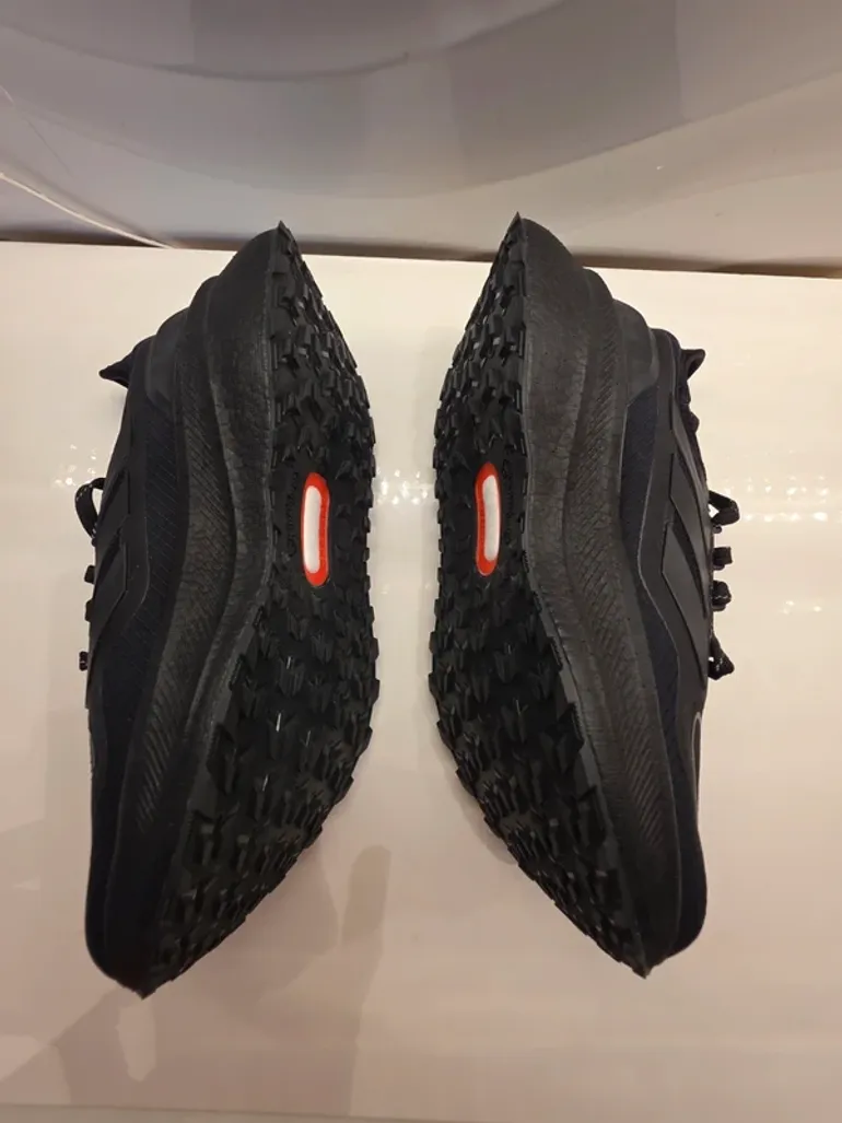 Used Adidas Ultraboost 5 GTX bike — image 7 of 10