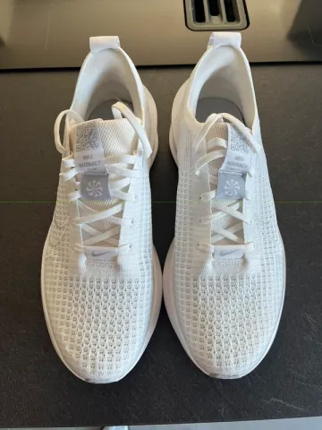 Used Nike Interact Run Running Shoes