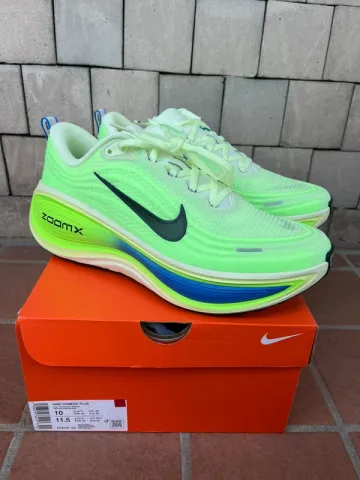 Nike Vomero Plus Running Shoes d'occasion