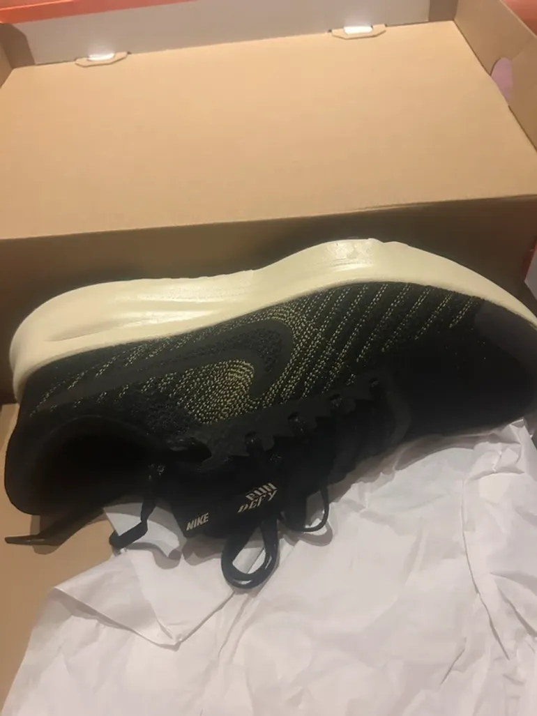 Used Nike Run Defy bike — image 2 of 7