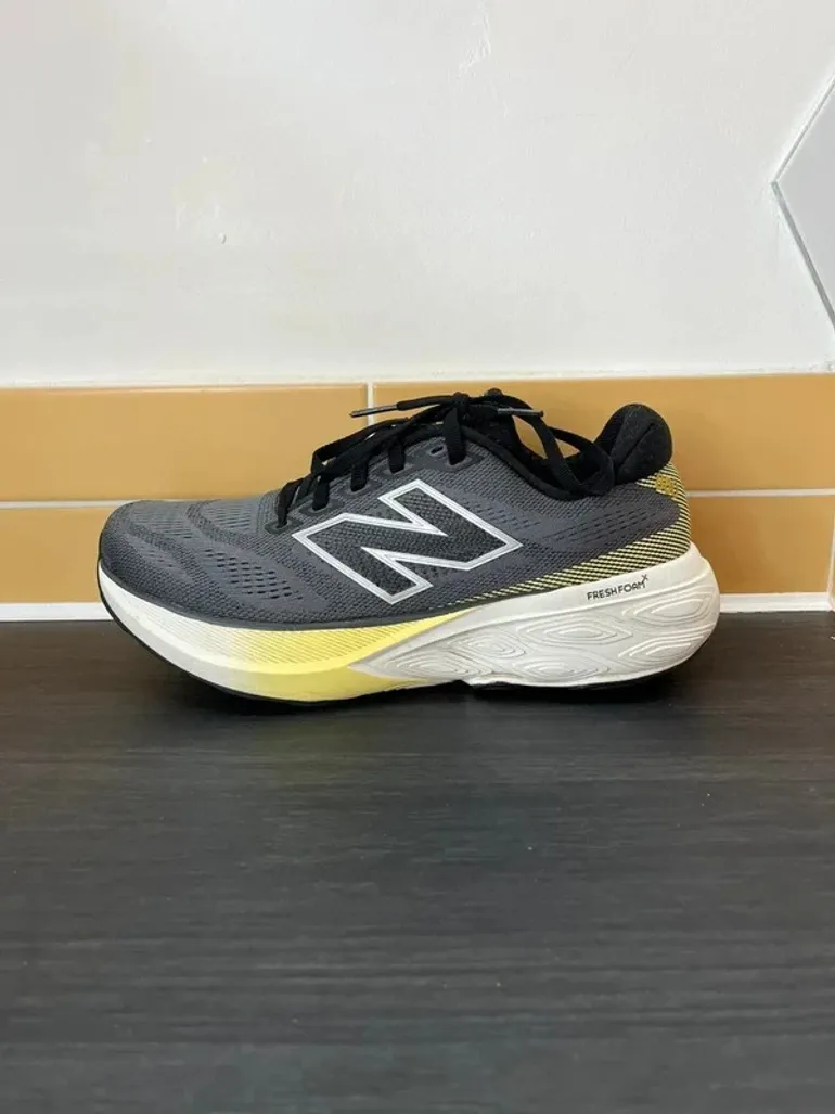 Used New Balance Fresh Foam x880 v15 bike — image 9 of 13