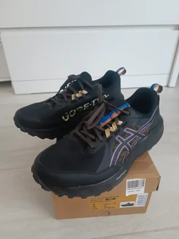 Used Asics Gel-sonoma 8 GTX Running Shoes