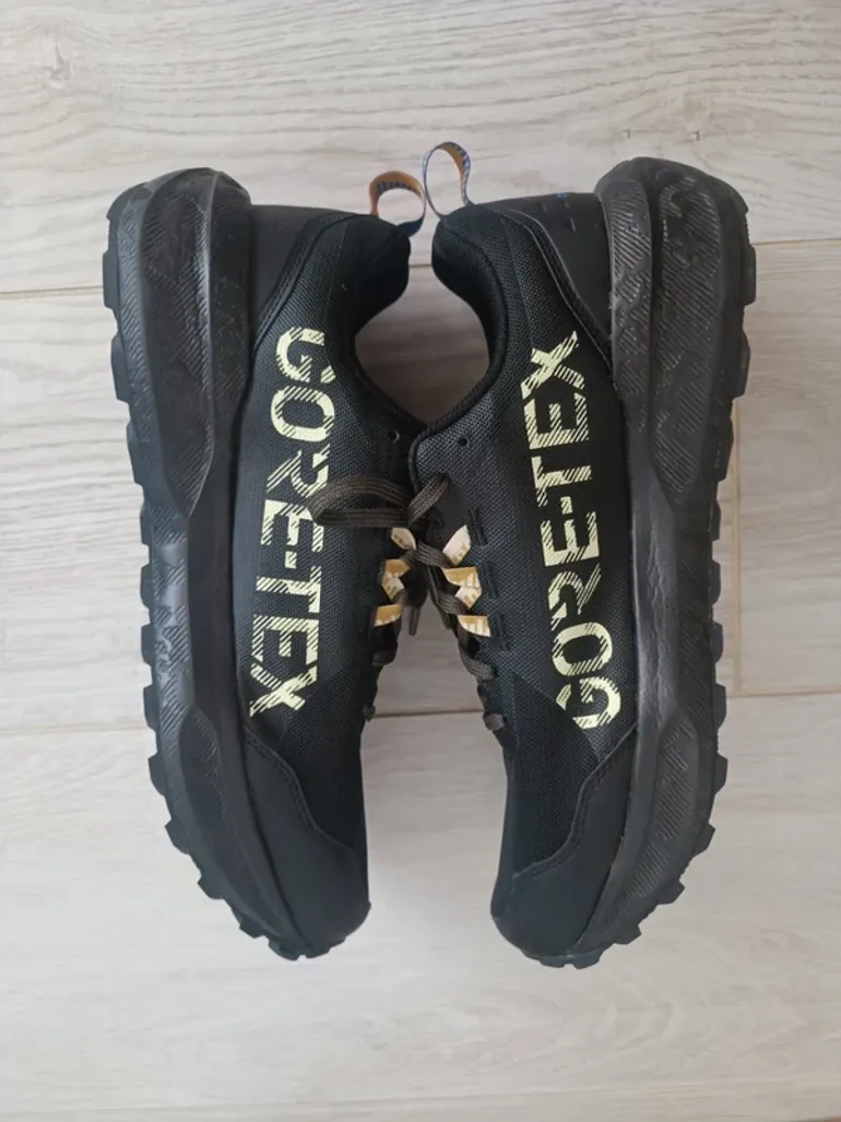 Used Asics Gel-sonoma 8 GTX bike — image 3 of 8
