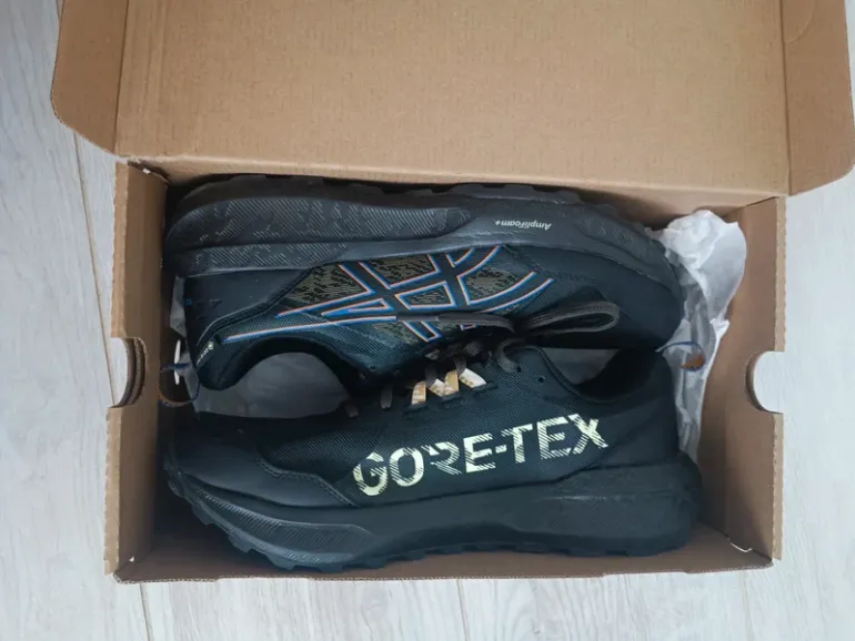 Used Asics Gel-sonoma 8 GTX bike — image 6 of 8