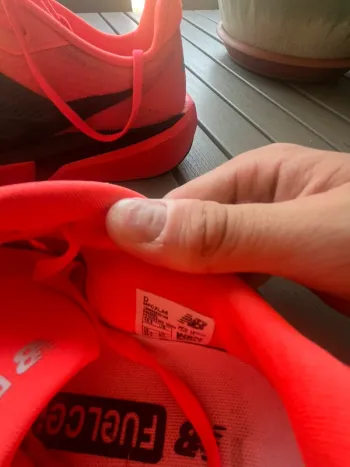Used New Balance FuelCell Rebel v5 bike — image 4 of 6