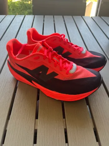 Used New Balance FuelCell Rebel v5 bike — image 1 of 6
