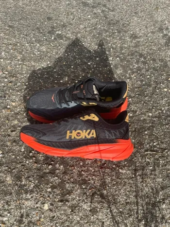 Used Hoka Challenger 7 ATR bike — image 1 of 7