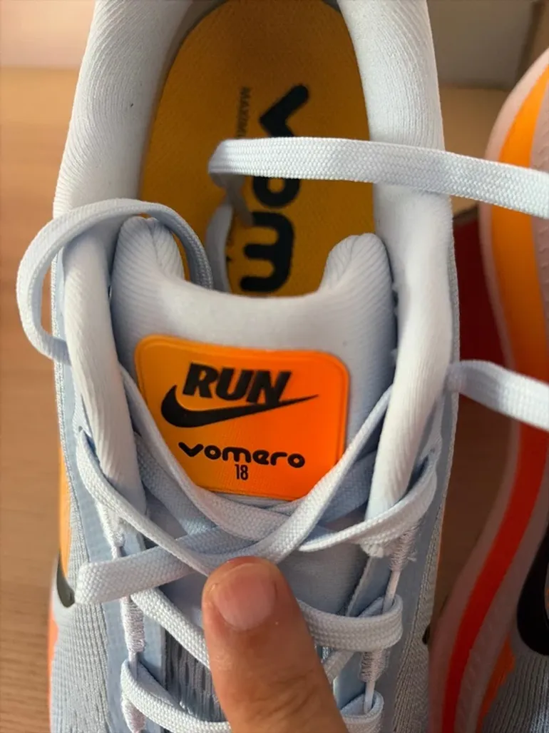 Used Nike Vomero 18 bike — image 6 of 10