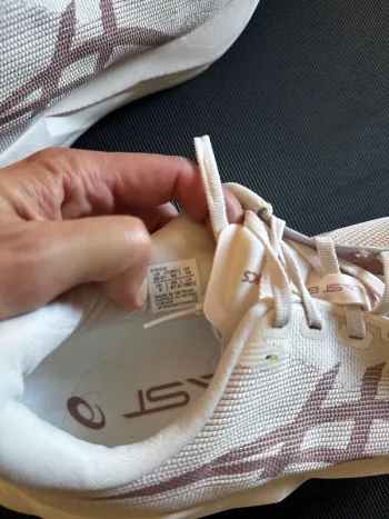 Asics Novablast 6 bike d'occasion — image 4 sur 7