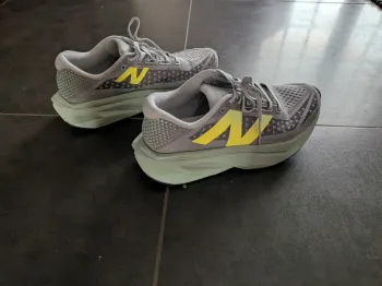 Used New Balance Fuelcell Supercomp Trainer v3 bike — image 1 of 6