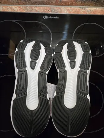 Used Adidas Galaxy 8M bike — image 3 of 5