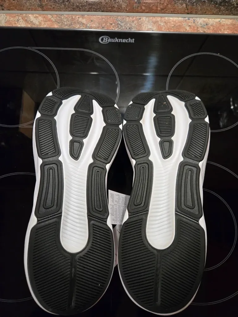 Used Adidas Galaxy 8M bike — image 3 of 5