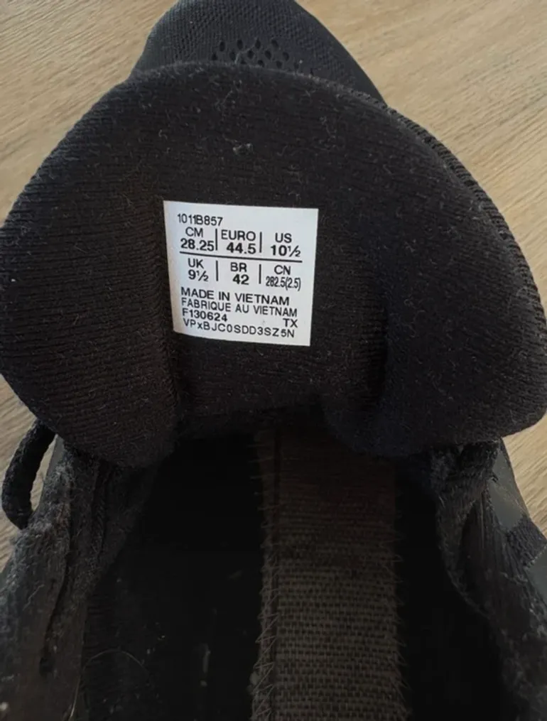Used Asics GT-1000 13 GTX bike — image 7 of 7