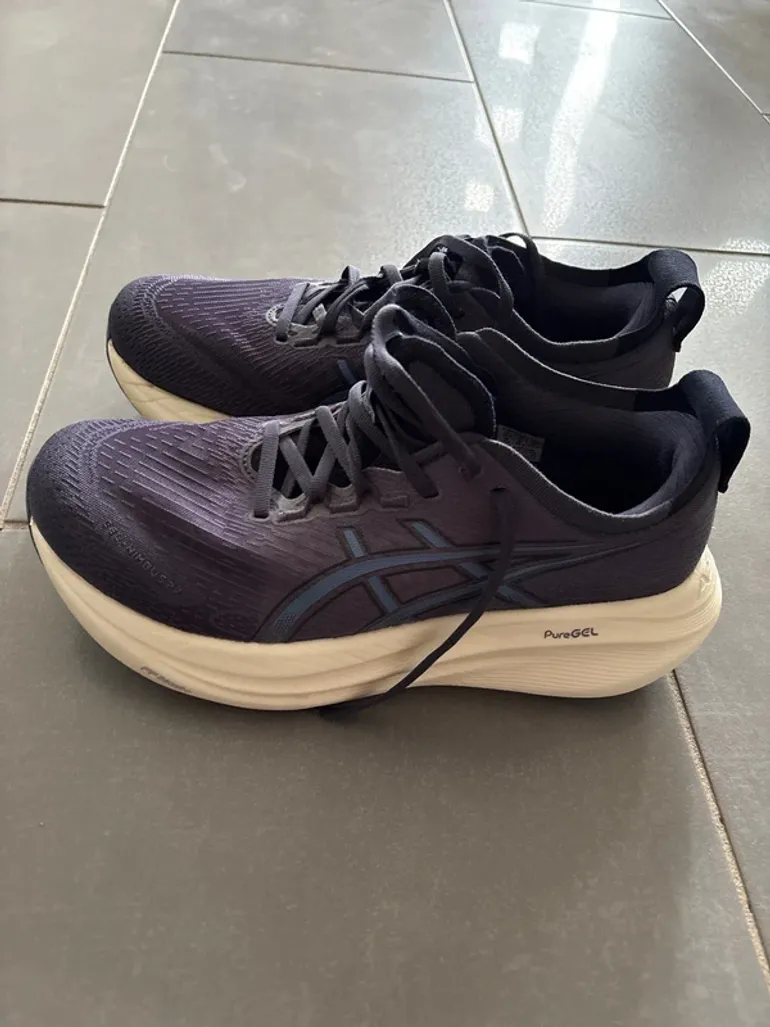 Używany Asics Gel Nimbus 27 bike — zdjęcie 3 z 3