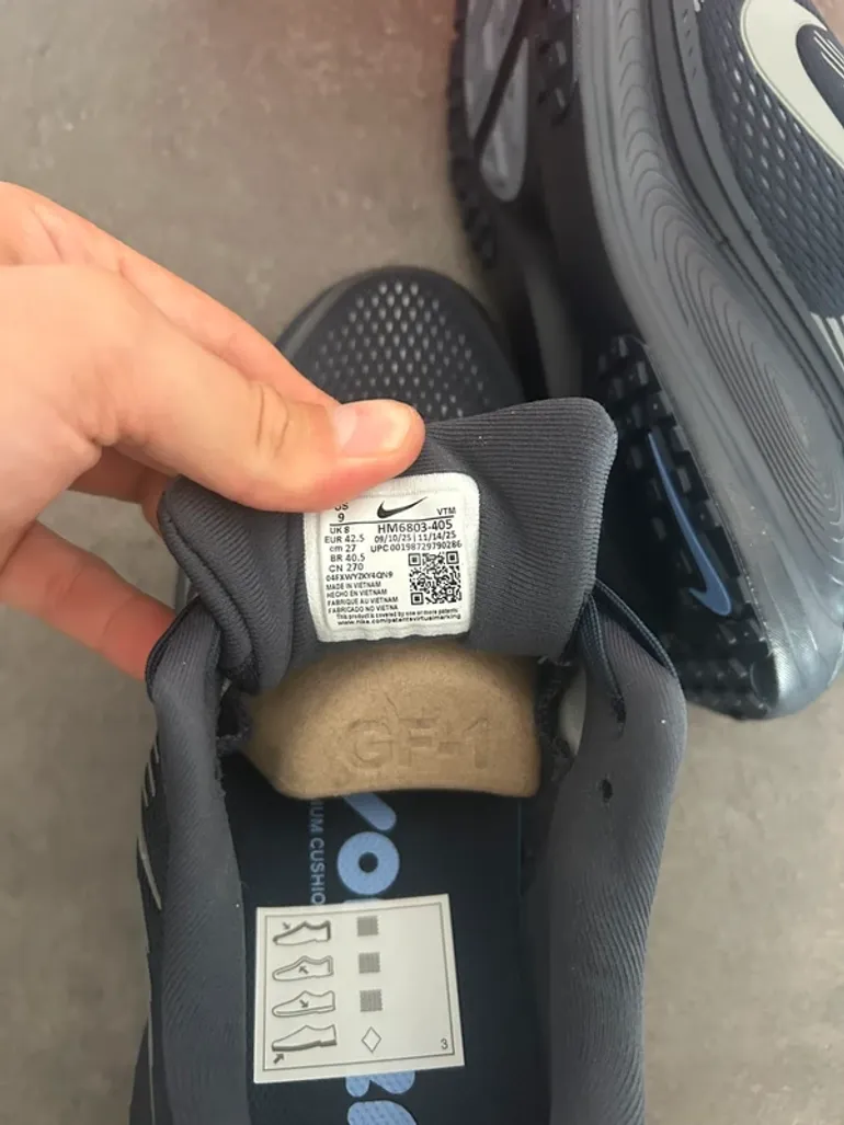 Used Nike Vomero 18 Zoom X bike — image 7 of 9