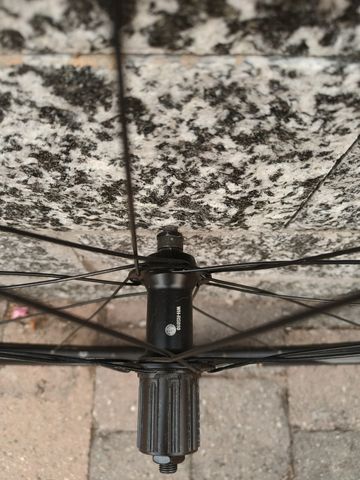 Brugt Shimano R5 WH-RS100 bike — billede 4 af 4