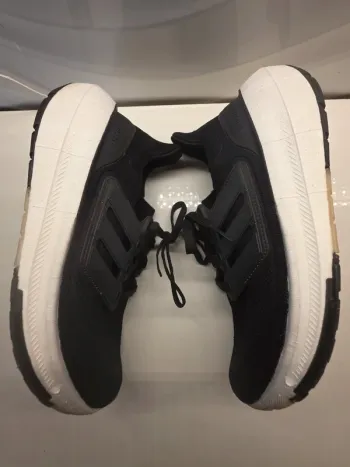 Used Adidas Ultraboost Light bike — image 4 of 9