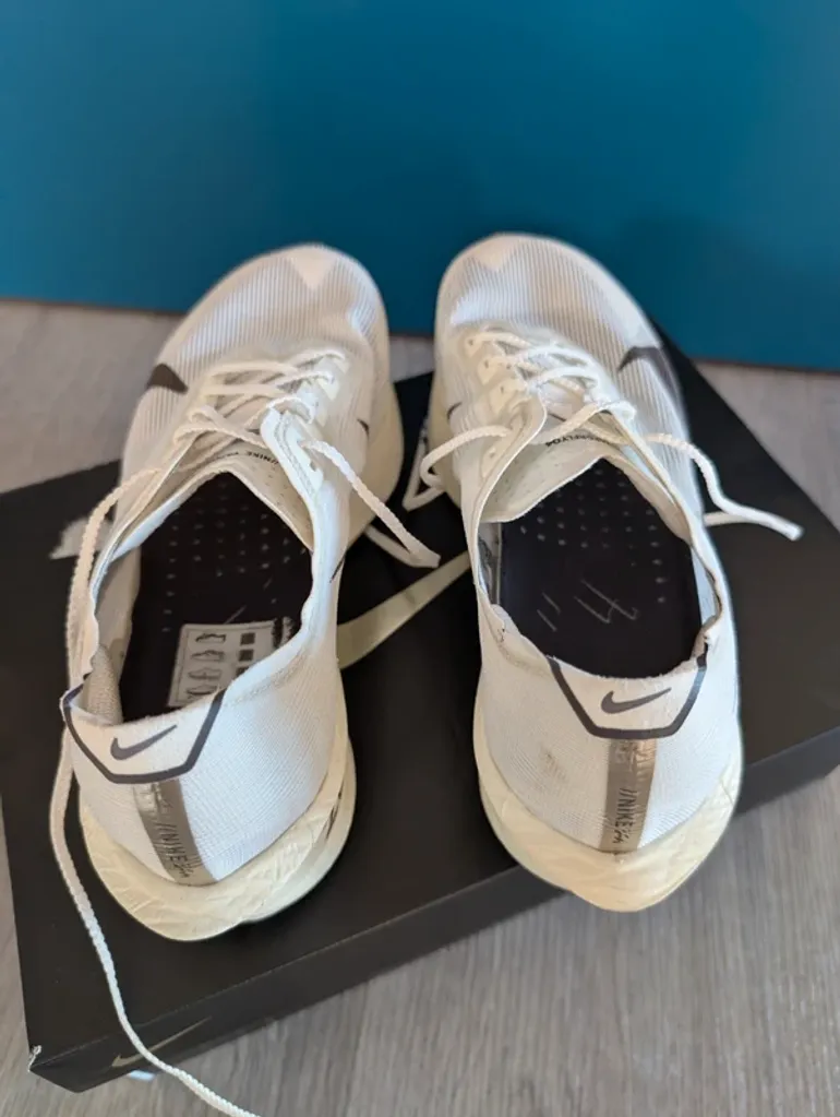 Used Nike Vaporfly Next% 4 bike — image 3 of 5