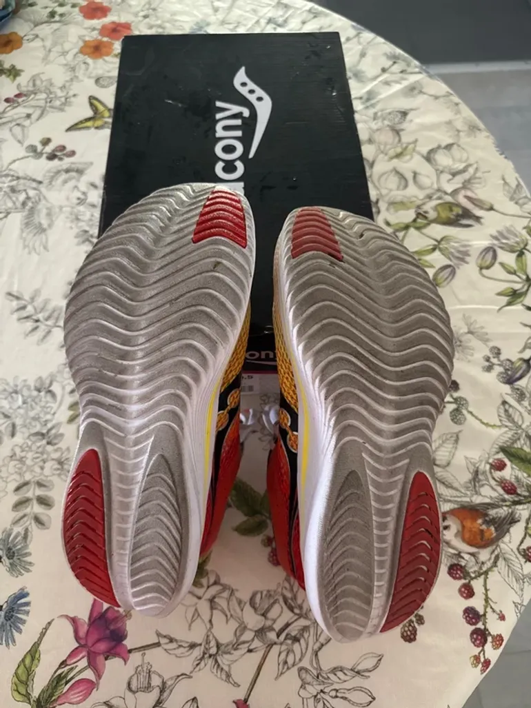 Used Saucony Kinvara 14 bike — image 6 of 8