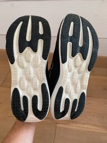 Used New Balance 1080 v15 bike — image 6 of 8