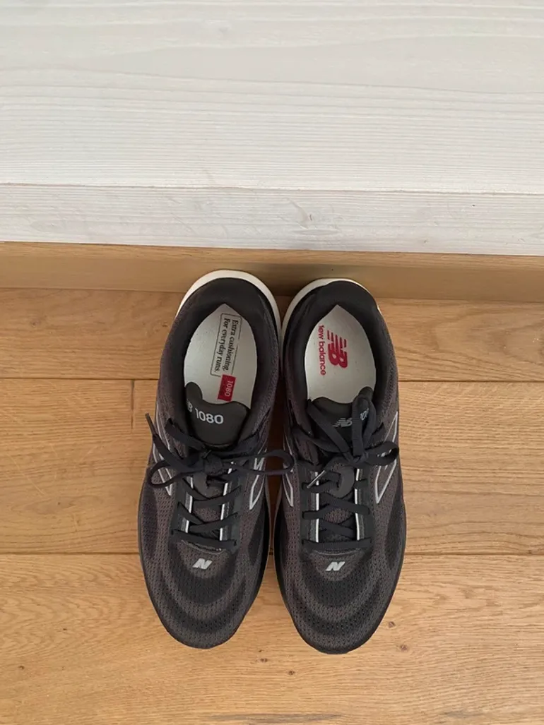 Used New Balance 1080 v15 bike — image 4 of 8