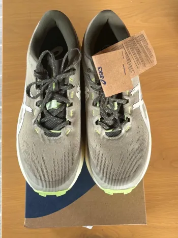 Used Asics Fuji Lite 6 bike — image 3 of 4