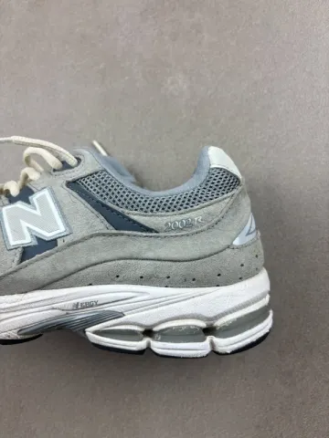 Used New Balance 2002R bike — image 7 of 8